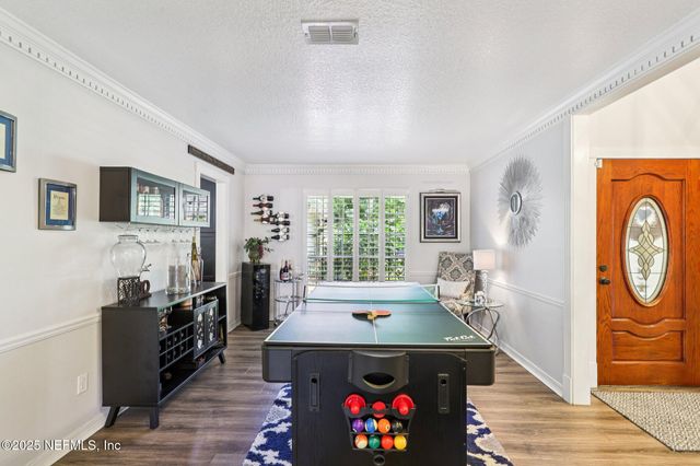 11749 SEAVIEW Drive, Jacksonville, FL 32225