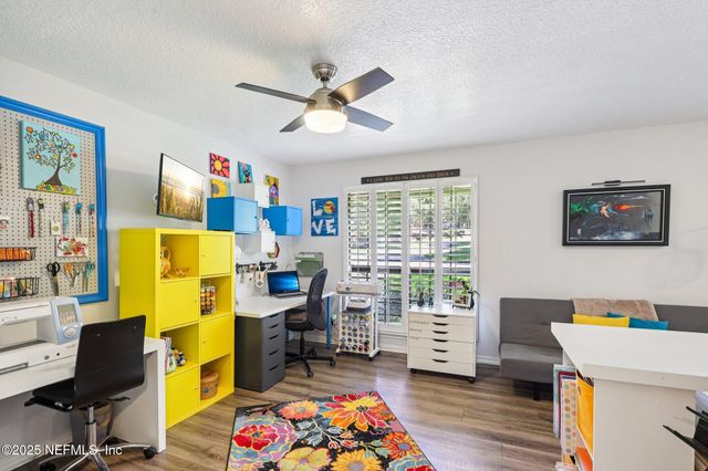 11749 SEAVIEW Drive, Jacksonville, FL 32225