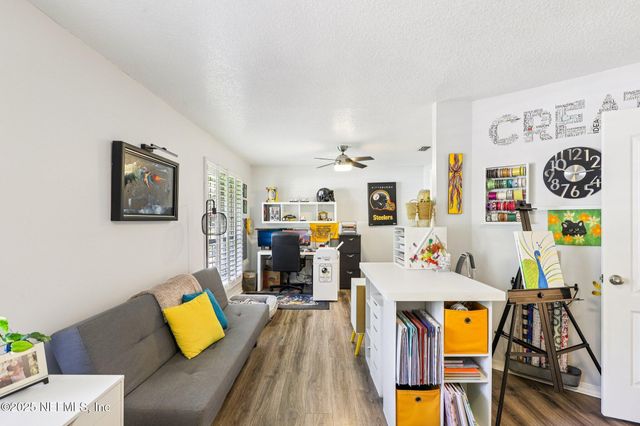 11749 SEAVIEW Drive, Jacksonville, FL 32225