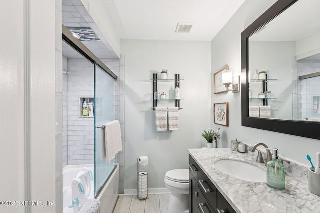 11749 SEAVIEW Drive, Jacksonville, FL 32225