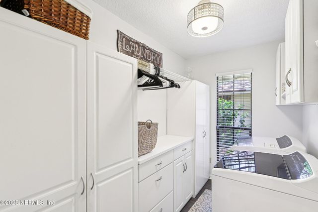 11749 SEAVIEW Drive, Jacksonville, FL 32225