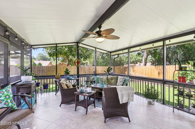 11749 SEAVIEW Drive, Jacksonville, FL 32225