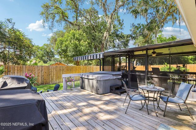 11749 SEAVIEW Drive, Jacksonville, FL 32225