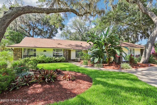 11749 SEAVIEW Drive, Jacksonville, FL 32225