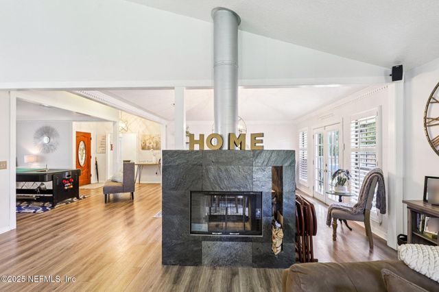 11749 SEAVIEW Drive, Jacksonville, FL 32225