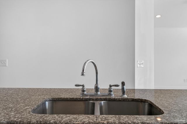 5640 Shooting Star Ct, Milton, FL 32583