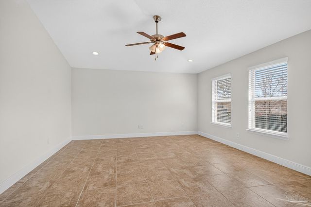 5640 Shooting Star Ct, Milton, FL 32583