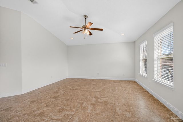 5640 Shooting Star Ct, Milton, FL 32583