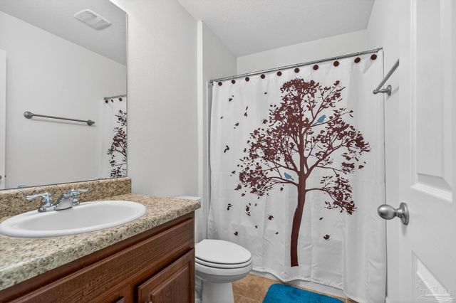 5640 Shooting Star Ct, Milton, FL 32583