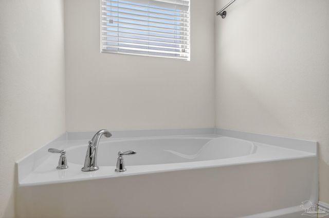 5640 Shooting Star Ct, Milton, FL 32583