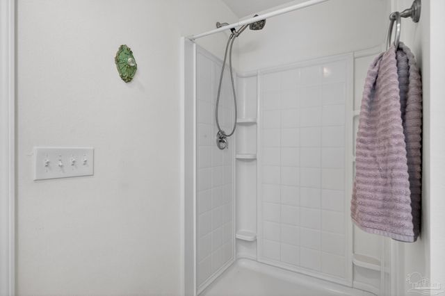 5640 Shooting Star Ct, Milton, FL 32583