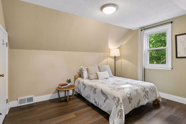 559 Tanglewood Drive, Shoreview, MN 55126