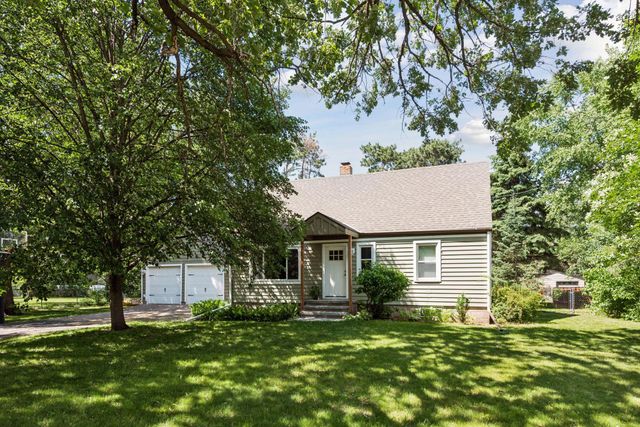 559 Tanglewood Drive, Shoreview, MN 55126