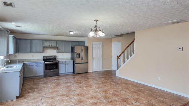 2760 Rusticwood Drive, Snellville, GA 30078