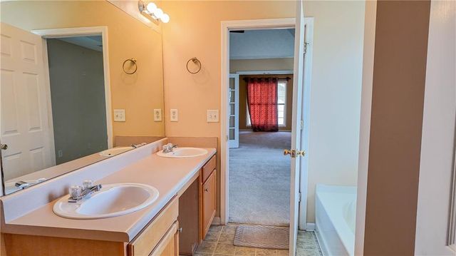 2760 Rusticwood Drive, Snellville, GA 30078
