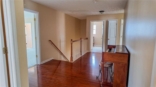 2760 Rusticwood Drive, Snellville, GA 30078