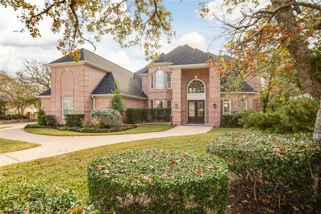 5022 Augusta Circle, College Station, TX 77845