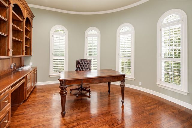 5022 Augusta Circle, College Station, TX 77845