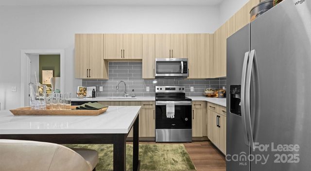 5120 77 Center Drive 2A, Charlotte, NC 28217