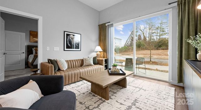 5120 77 Center Drive 2A, Charlotte, NC 28217