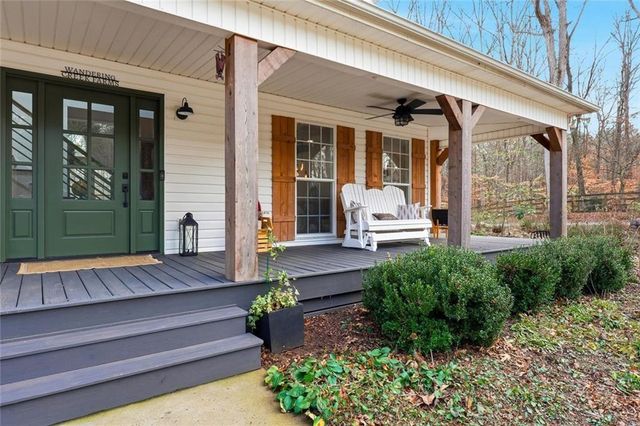 3955 Hiram Lithia Springs SW Road, Powder Springs, GA 30127