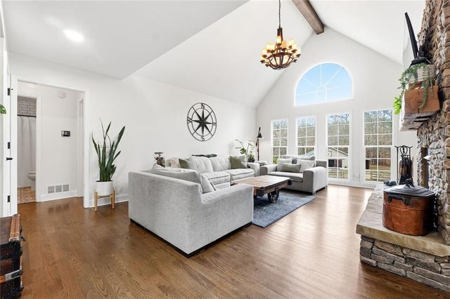 3955 Hiram Lithia Springs SW Road, Powder Springs, GA 30127