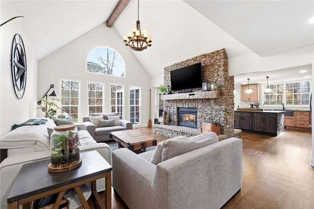 3955 Hiram Lithia Springs SW Road, Powder Springs, GA 30127