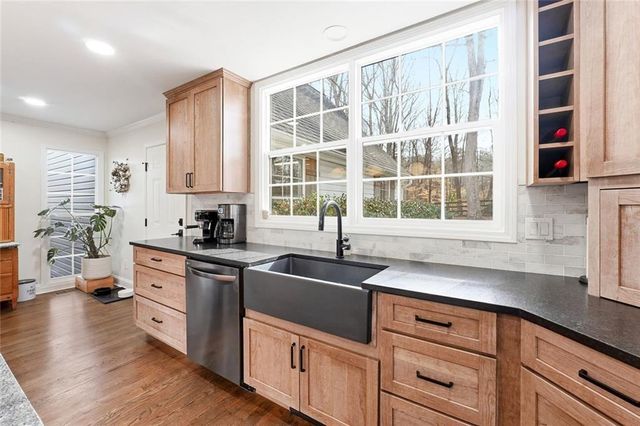 3955 Hiram Lithia Springs SW Road, Powder Springs, GA 30127