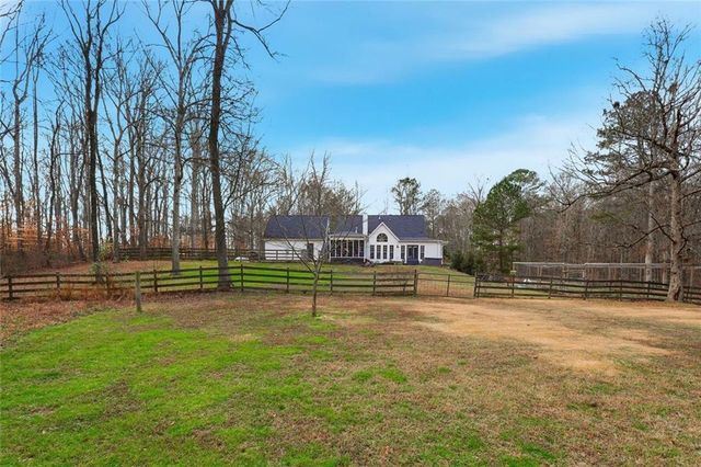 3955 Hiram Lithia Springs SW Road, Powder Springs, GA 30127