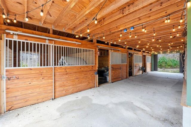 3955 Hiram Lithia Springs SW Road, Powder Springs, GA 30127