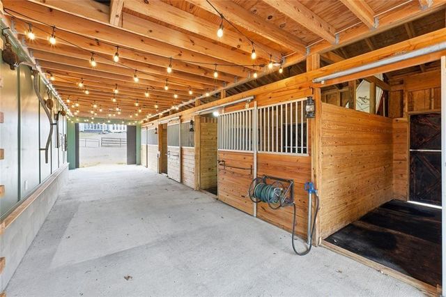 3955 Hiram Lithia Springs SW Road, Powder Springs, GA 30127