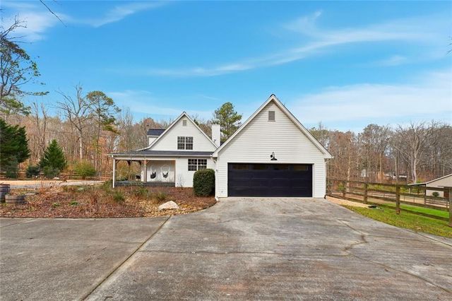3955 Hiram Lithia Springs SW Road, Powder Springs, GA 30127