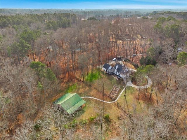 3955 Hiram Lithia Springs SW Road, Powder Springs, GA 30127