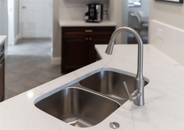 2838 SUNNY LEDGE COURT, Land O Lakes, FL 34638