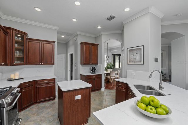 2838 SUNNY LEDGE COURT, Land O Lakes, FL 34638