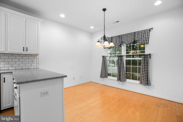 11921 LEGACY WOODS DR, Fredericksburg, VA 22407