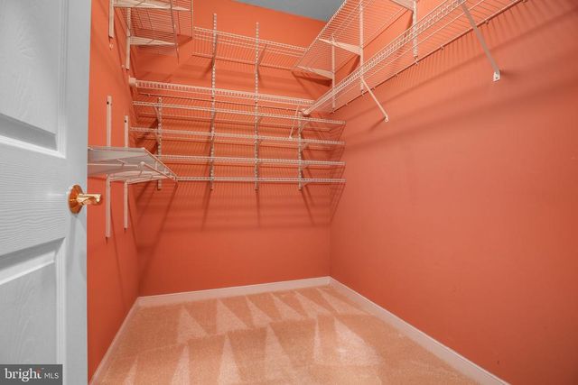 11921 LEGACY WOODS DR, Fredericksburg, VA 22407