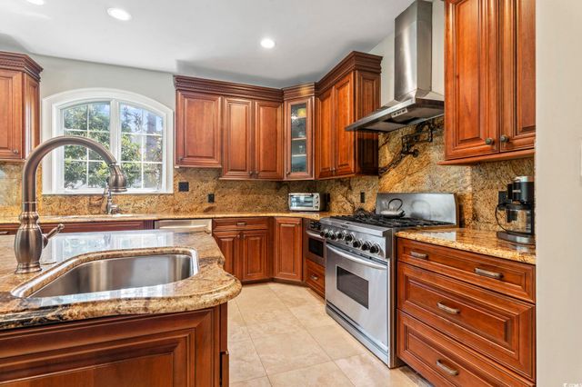 664 Oxbow Dr., Myrtle Beach, SC 29579