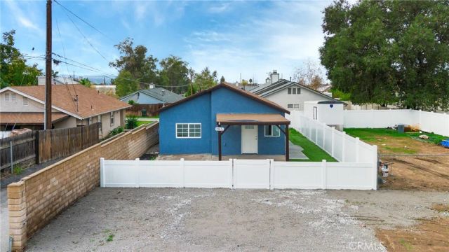 12964 3rd, Yucaipa, CA 92399