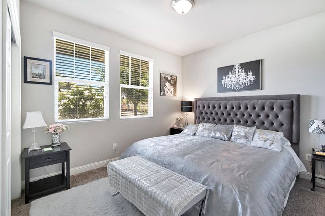 3992 Flint Avenue, Clovis, CA 93619
