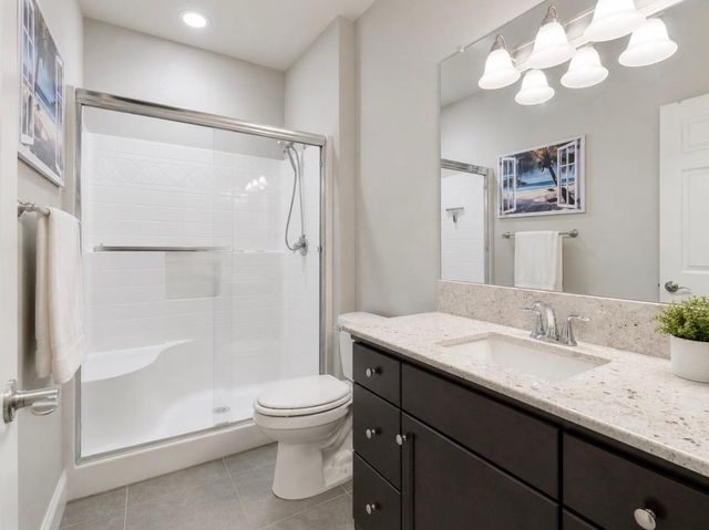 3992 Flint Avenue, Clovis, CA 93619