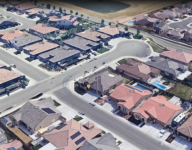 3992 Flint Avenue, Clovis, CA 93619