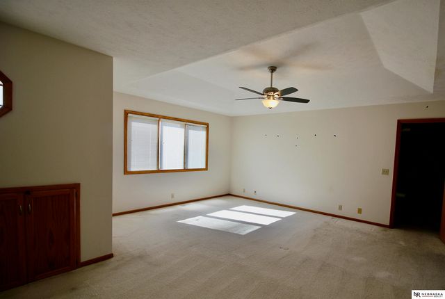 1235 Cork Drive, Papillion, NE 68046