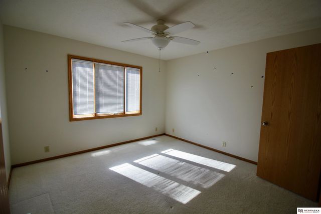 1235 Cork Drive, Papillion, NE 68046