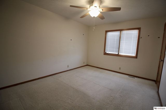 1235 Cork Drive, Papillion, NE 68046