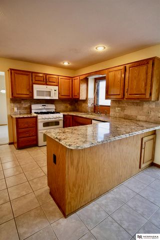 1235 Cork Drive, Papillion, NE 68046