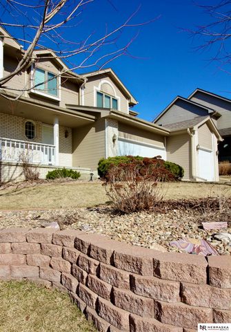 1235 Cork Drive, Papillion, NE 68046