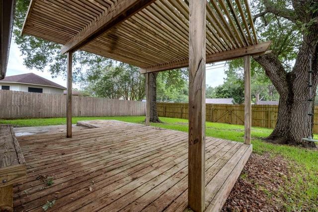 2 Abalone Street, Bay City, TX 77414