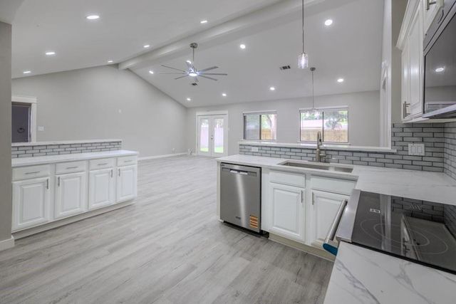 2 Abalone Street, Bay City, TX 77414