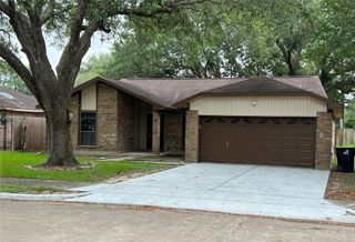 2 Abalone Street, Bay City, TX 77414
